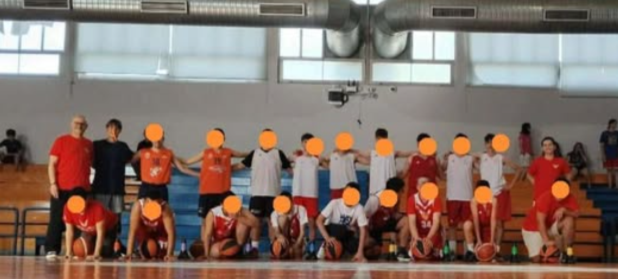 Κόρινθος: Φιλικός αγώνας μπάσκετ μεταξύ Τζάμπολ Αγάπης και Λέοντα Λεχαίου
